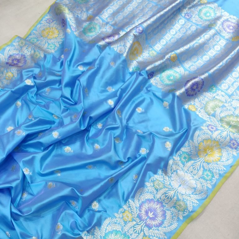 Sky Blue Pure Katan Silk Handwoven Kadwa Zari Banarasi Saree