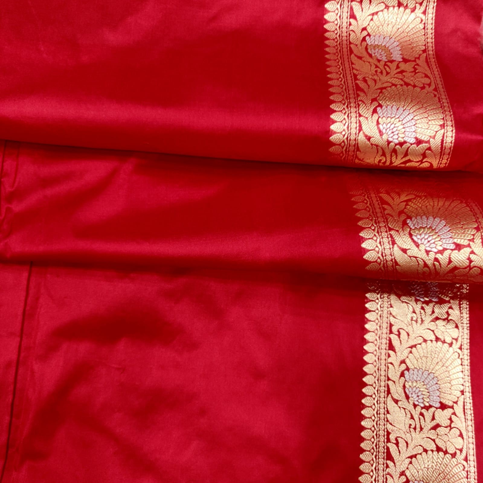 Red Katan Silk Banarasi Saree Red Katan Silk Banarasi Saree