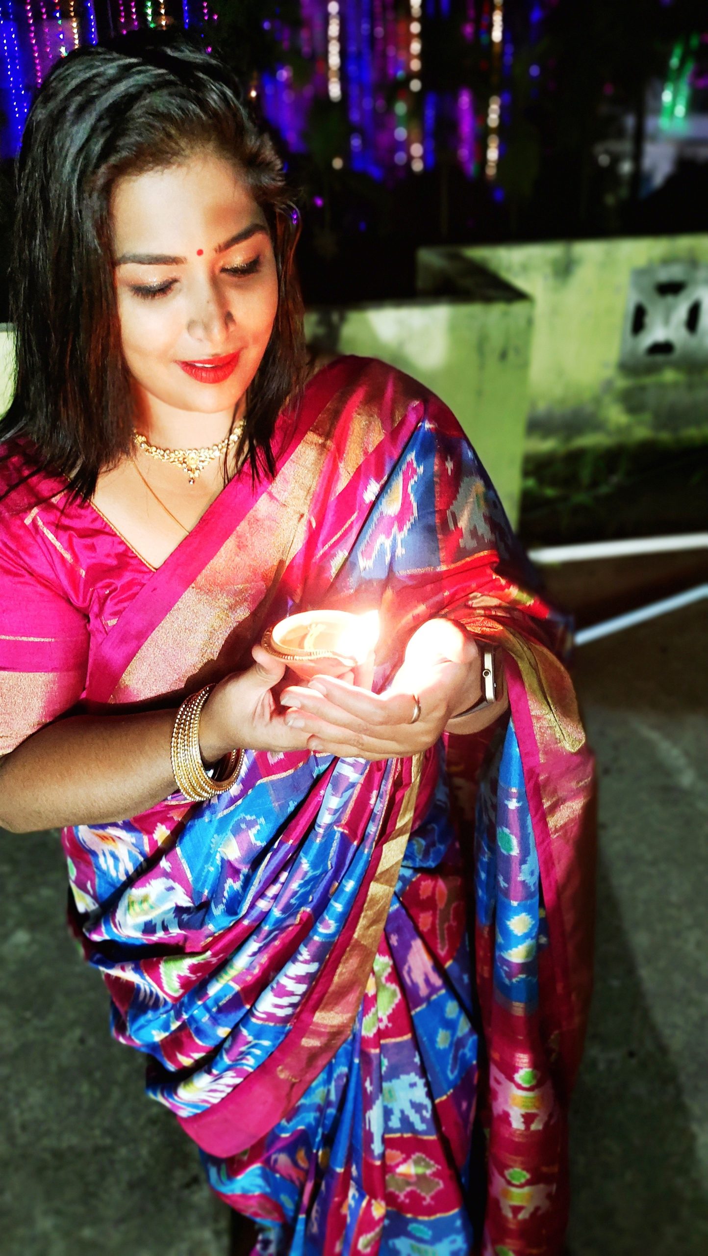 Pochampally Sarees A Masterpiece of Traditional Weaving Techniques and