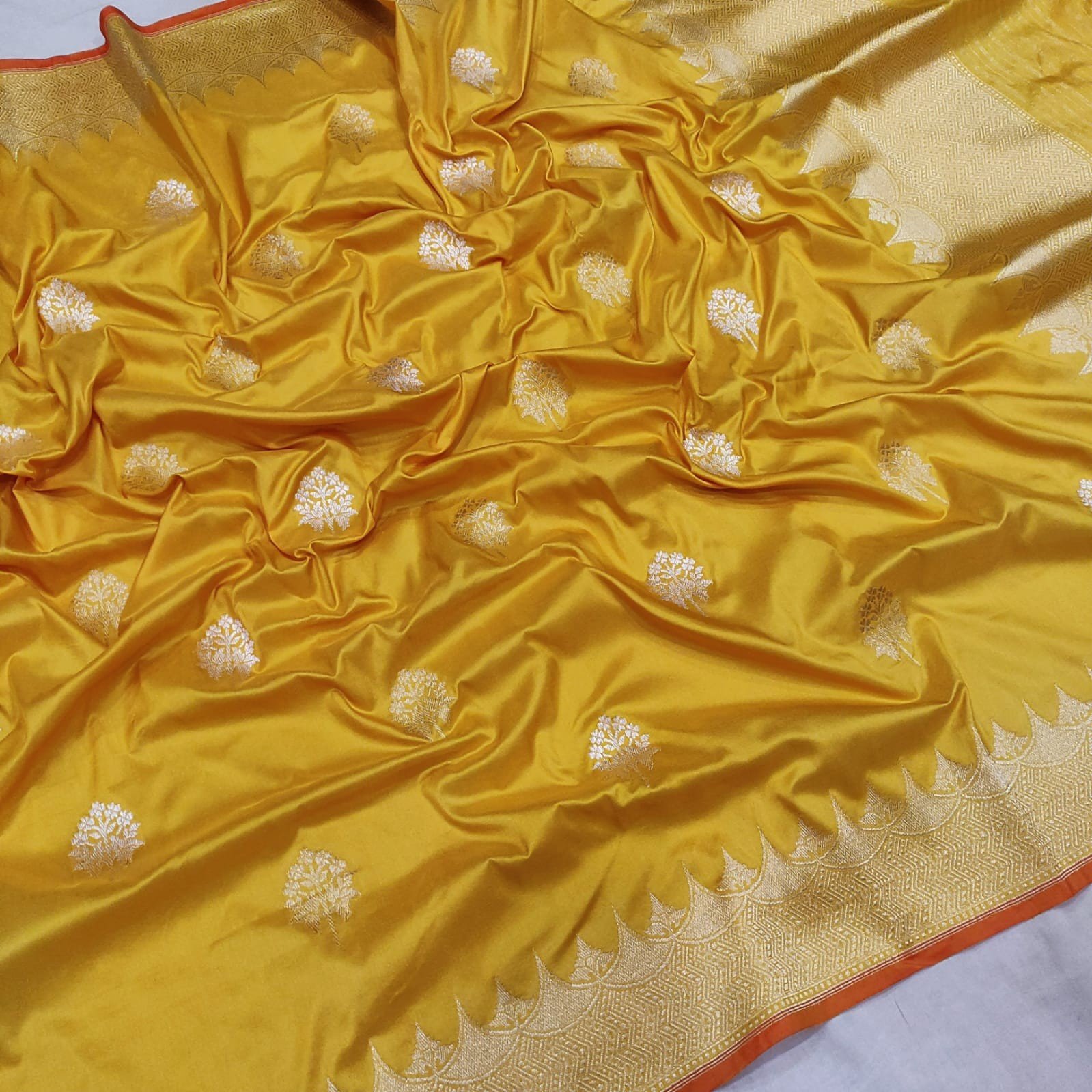 Mustard Katan Silk Handwoven Banarasi Saree