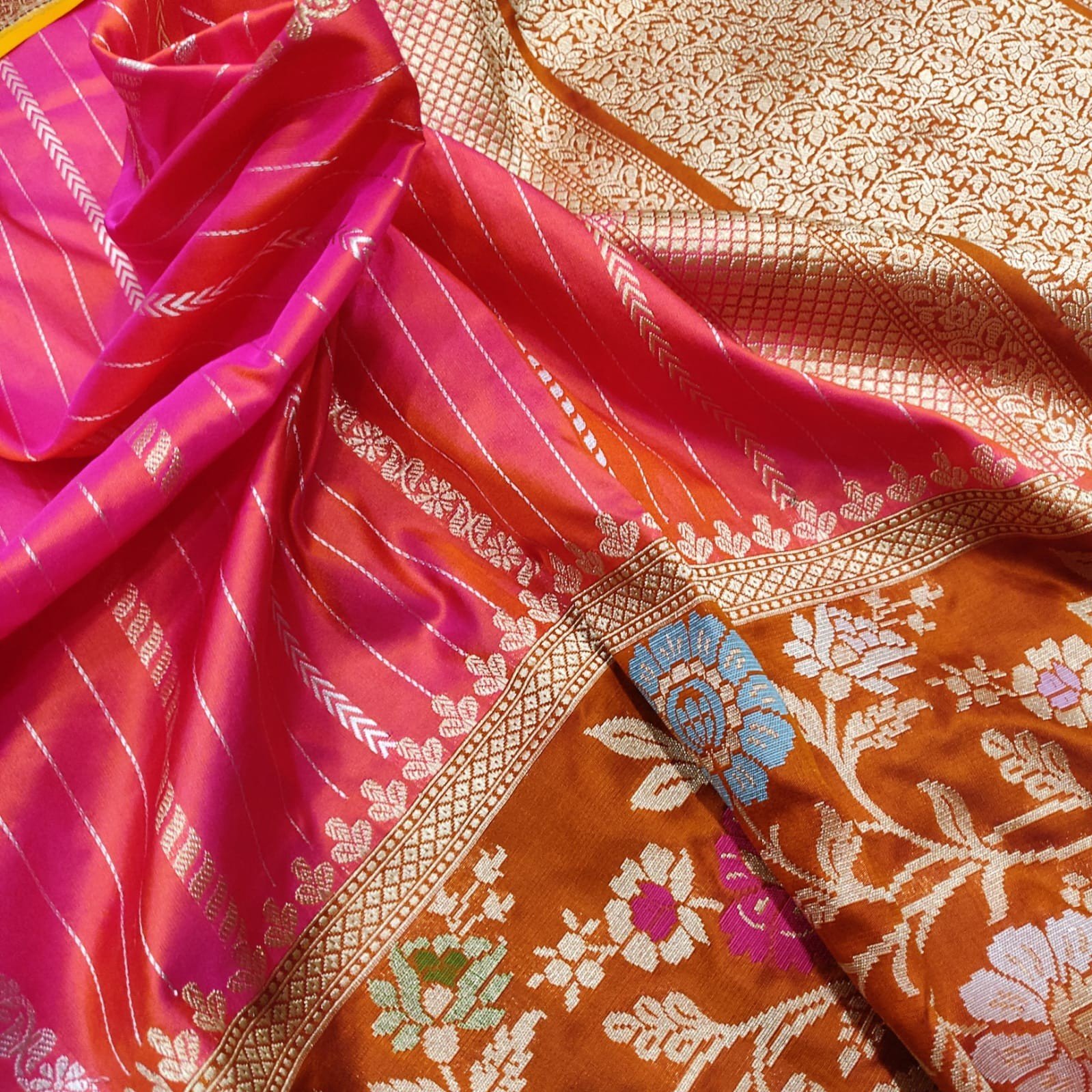 Dual Tone Pink Katan Silk Banarasi Saree - Image 3