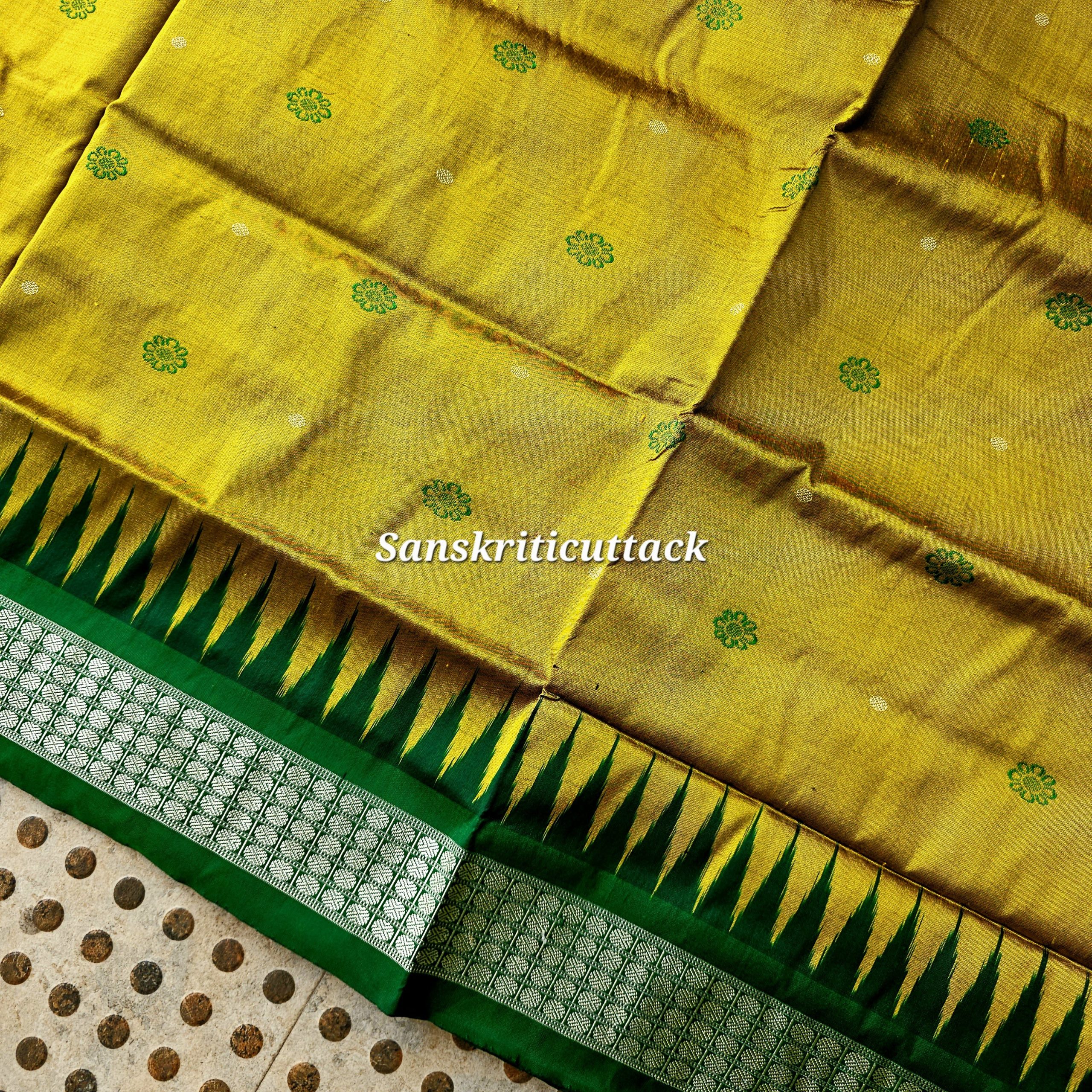 20260204_160219(1) Green temple and rudraksha border detail on Bomkai silk saree, premium Odisha handloom craftsmanship