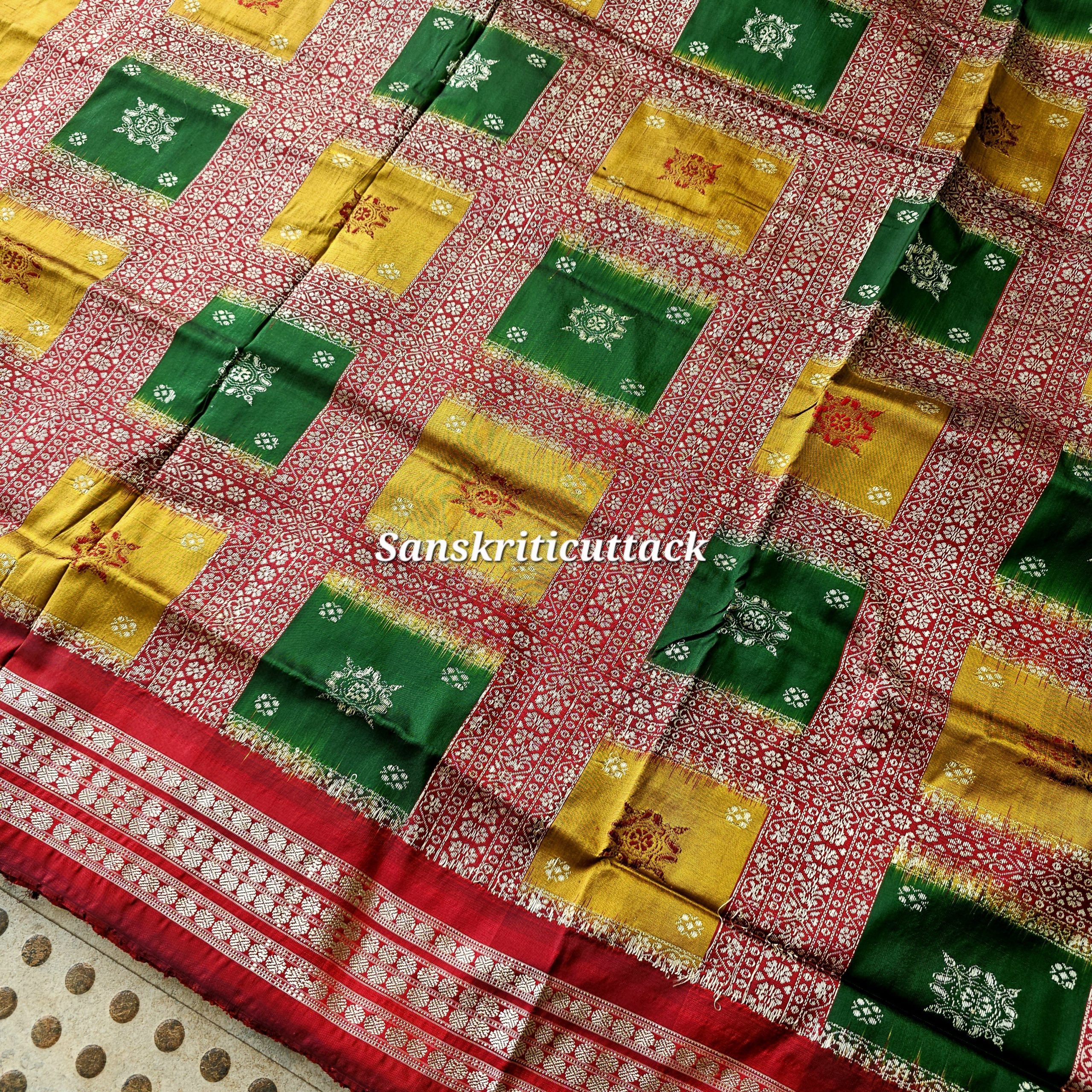 20260205_150957 intricate Bomkai weaving showcasing extra weft technique in pure silk saree