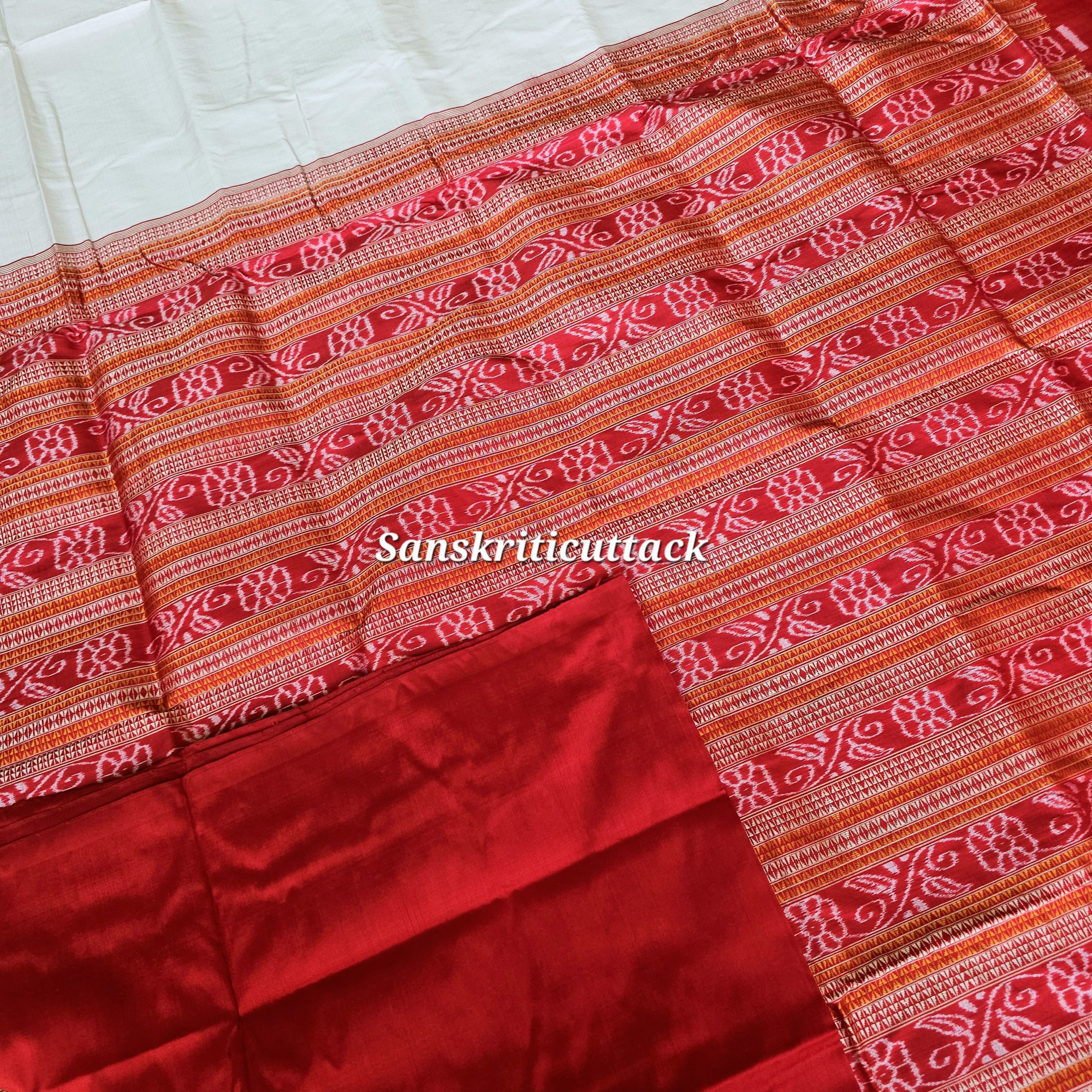 20260205_151630(1) Buy Classic White Red Sambalpuri Silk Saree