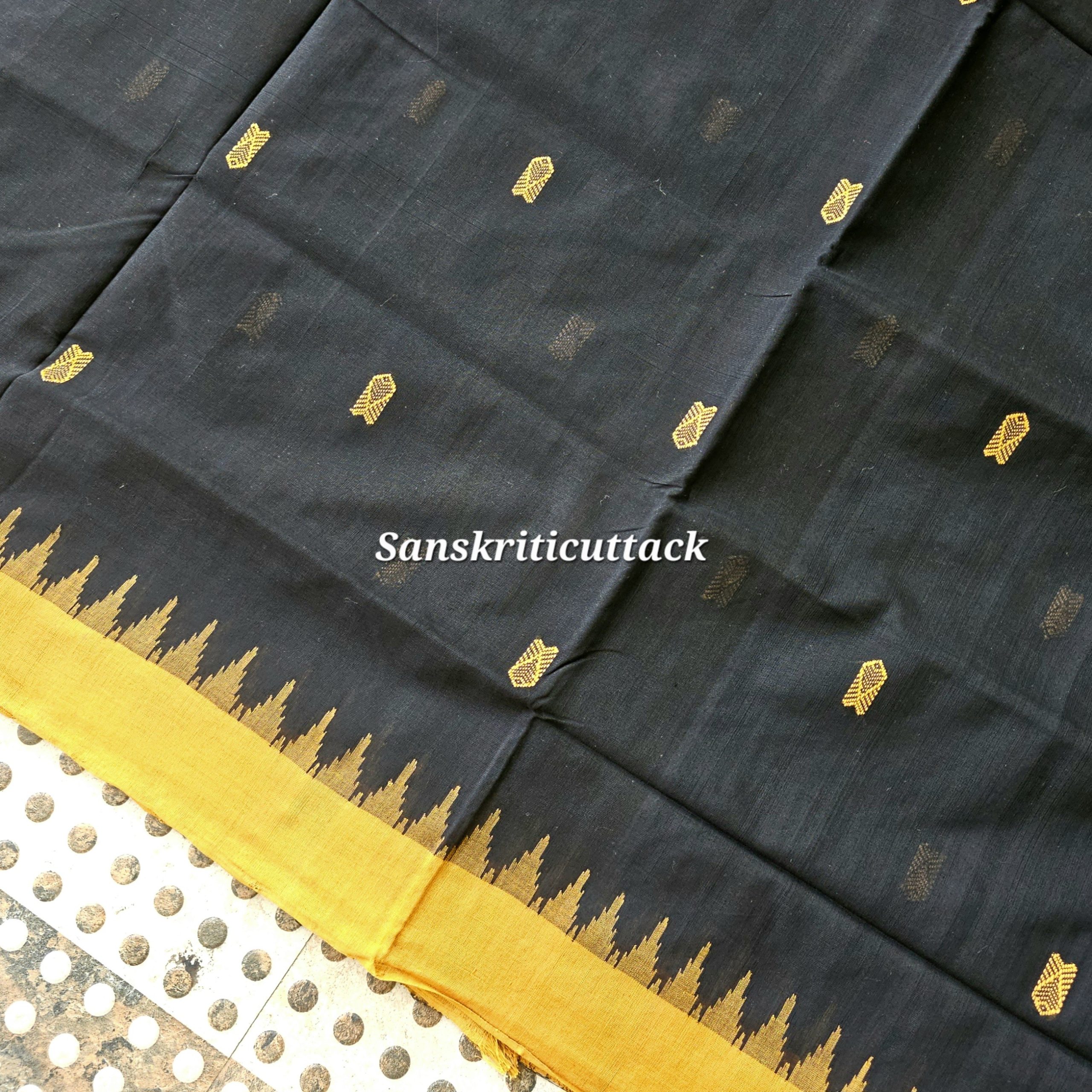 20260208_153115(1) Sunset Yellow Temple Border Detailed Close-up